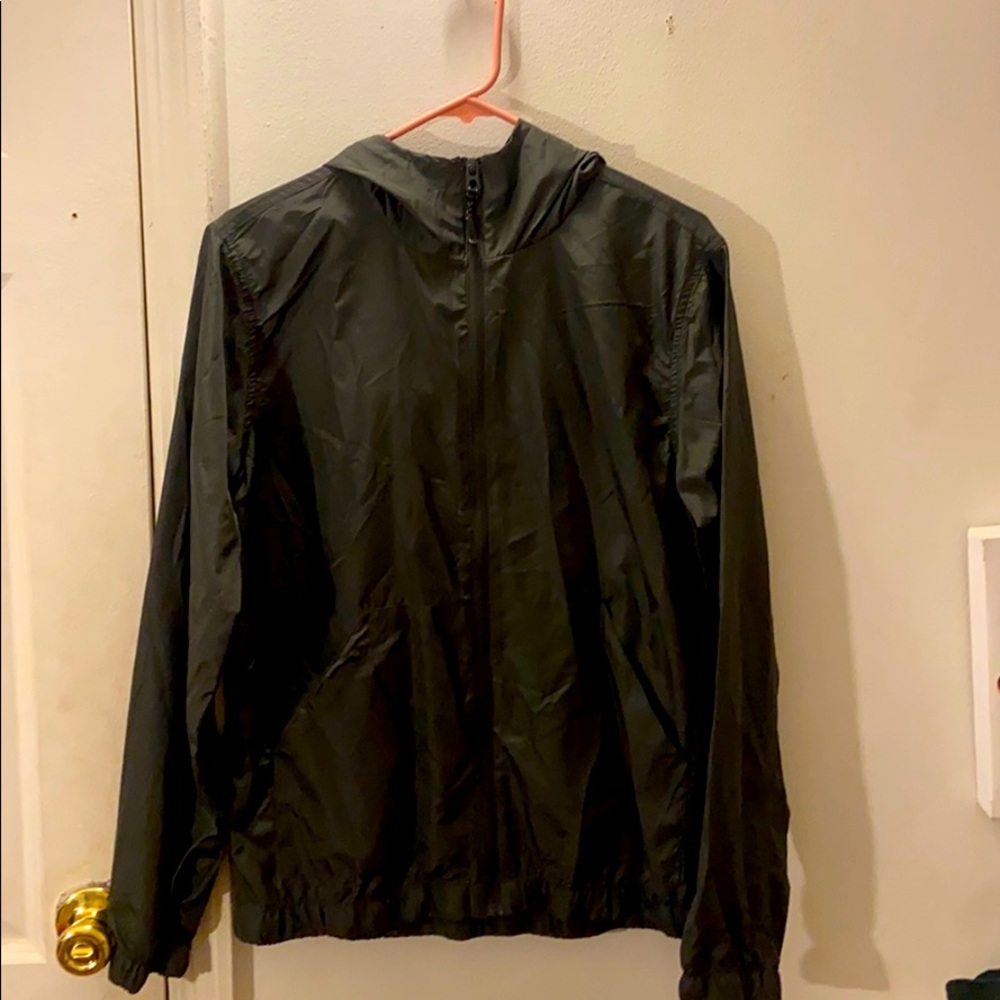 Men’s wind breaker never worn